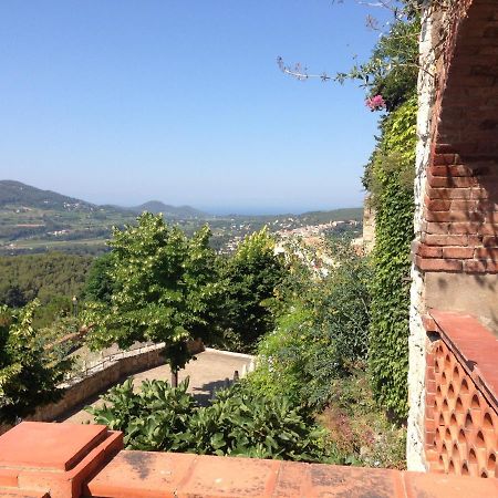 Studio De Charme Avec Grande Terrasse Vue Mer Le Castellet  Exterior photo